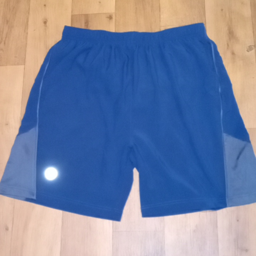 NWOT mens "Jimilaka" blue active shorts w/drawstring waist & pockets